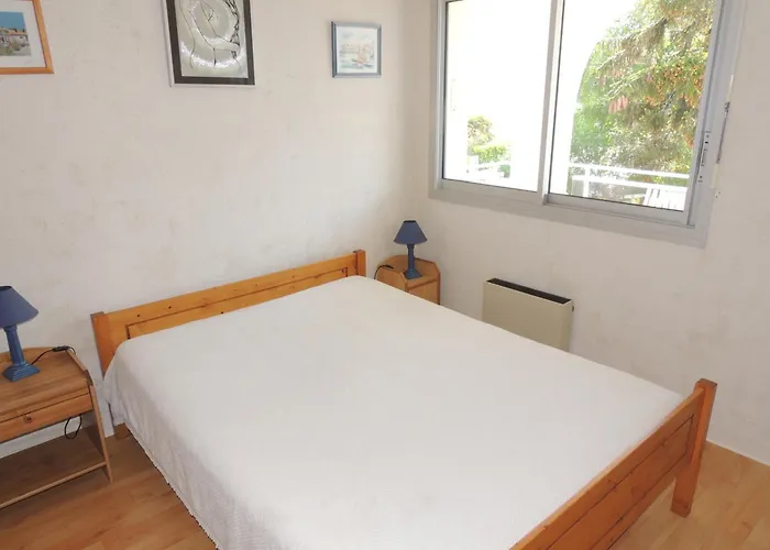 Royan: T2 Proche Avec Parking Prive - Fr-1-71-63 Daire *