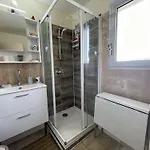 Appartamento Royan: T2 Proche Avec Parking Privé - Fr-1-71-63