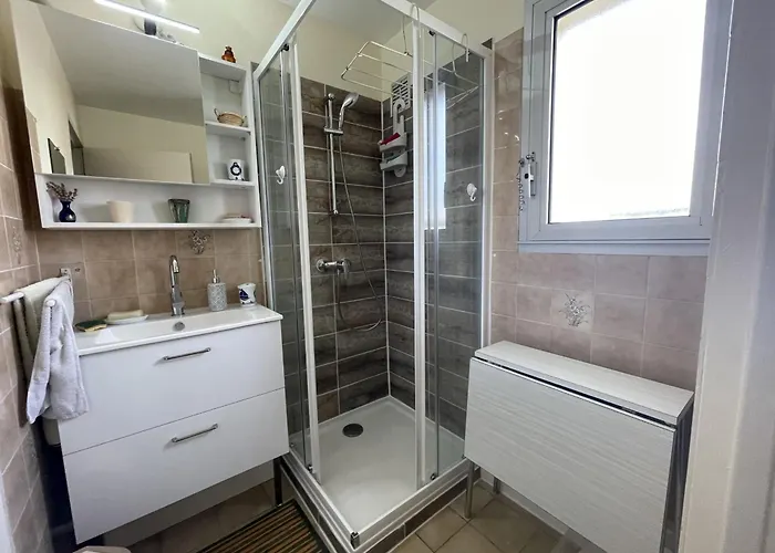 Διαμέρισμα Royan: T2 Proche Avec Parking Prive - Fr-1-71-63